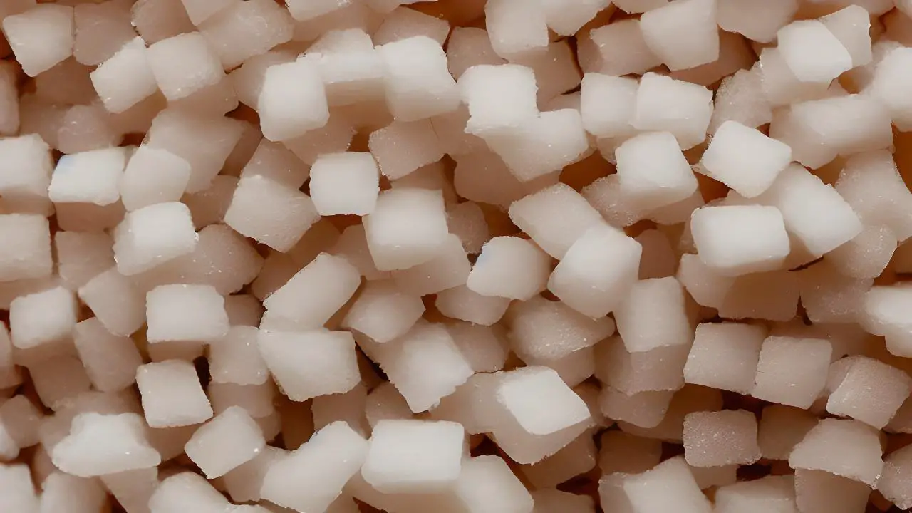 Morceaux de sucre en pagaille