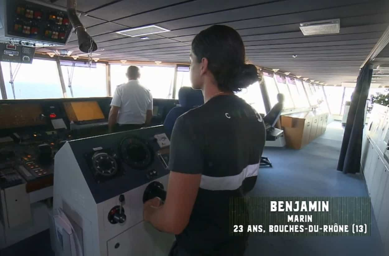 Le marseillais Benjamin de Koh Lanta au commande d'un ferry