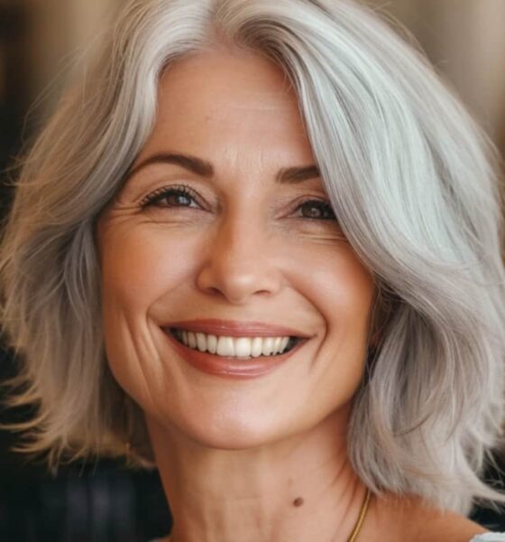 coiffure femme avec cheveux gris